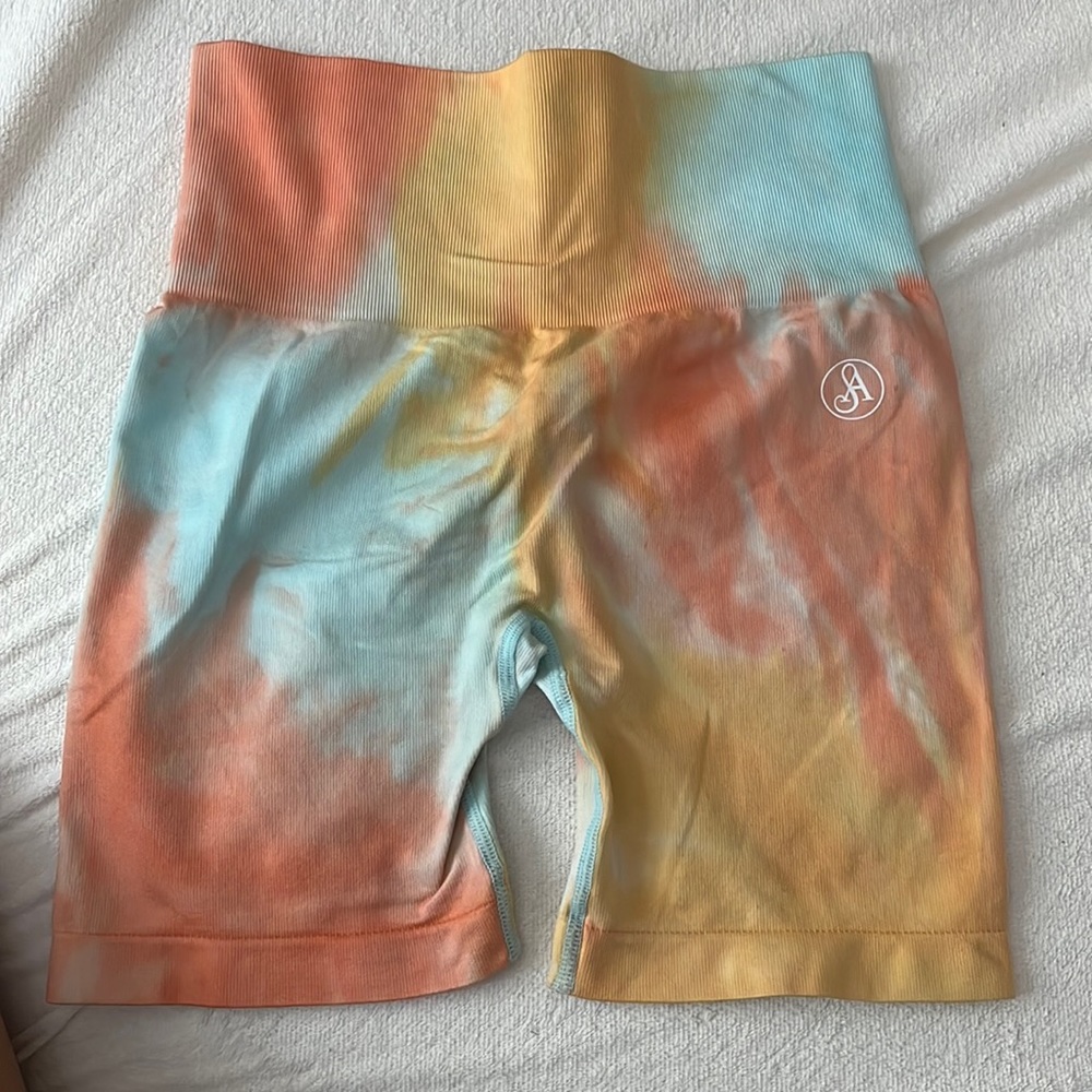 Allure the brand - Tie dye shorts - Never worn